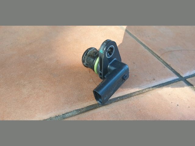 Opel Astra J, Opel Insignia B Vezérműtengely fordulatszám jeladó B16dth B16dte B 55580466 1. kép