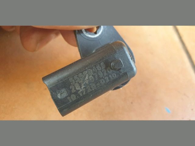 Opel Astra J, Opel Insignia B Vezérműtengely fordulatszám jeladó B16dth B16dte B 55580466 3. kép