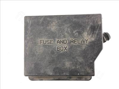 Biztosítékház felső rész - 147, GT - BO.46558750 -  - Bontott Alfa  46558750