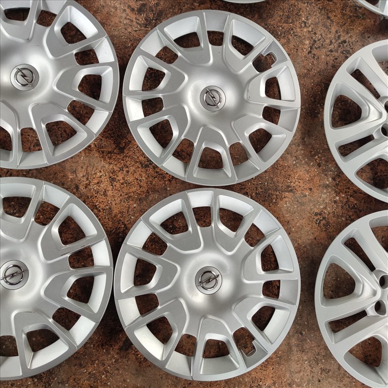 16-os Gyári Opel dísztárcsa 15000ft a 4db/40/ 2. kép