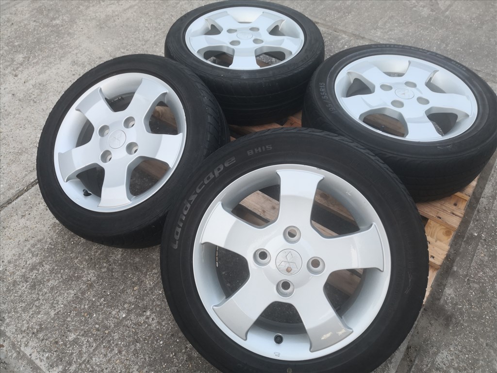Mitsubishi 15-ös gyári alukerék 10. kép