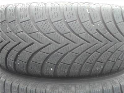  195/65R15 Maxxis használt 2 db téli gumi 