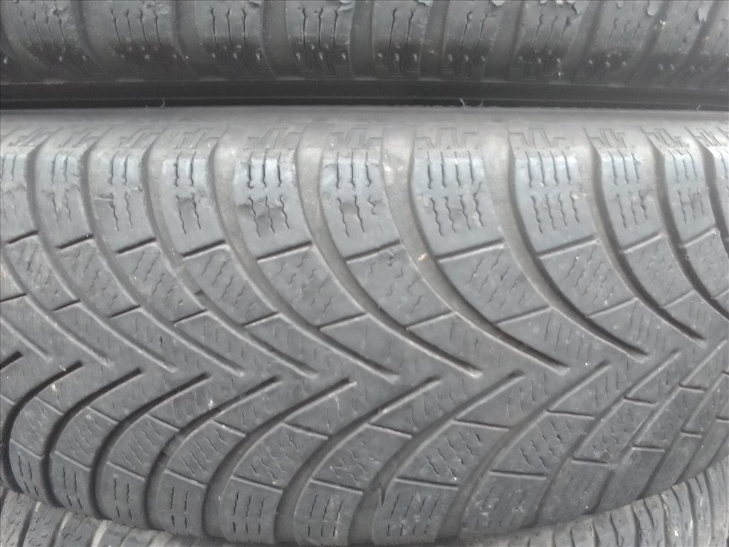  195/65R15 Maxxis használt téli gumi 2 db 2. kép