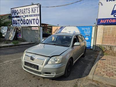 Toyota Avensis (T250) bontott alkatrészei