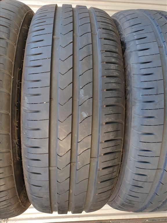  195/55 15 Kumho Ecsta 5. kép
