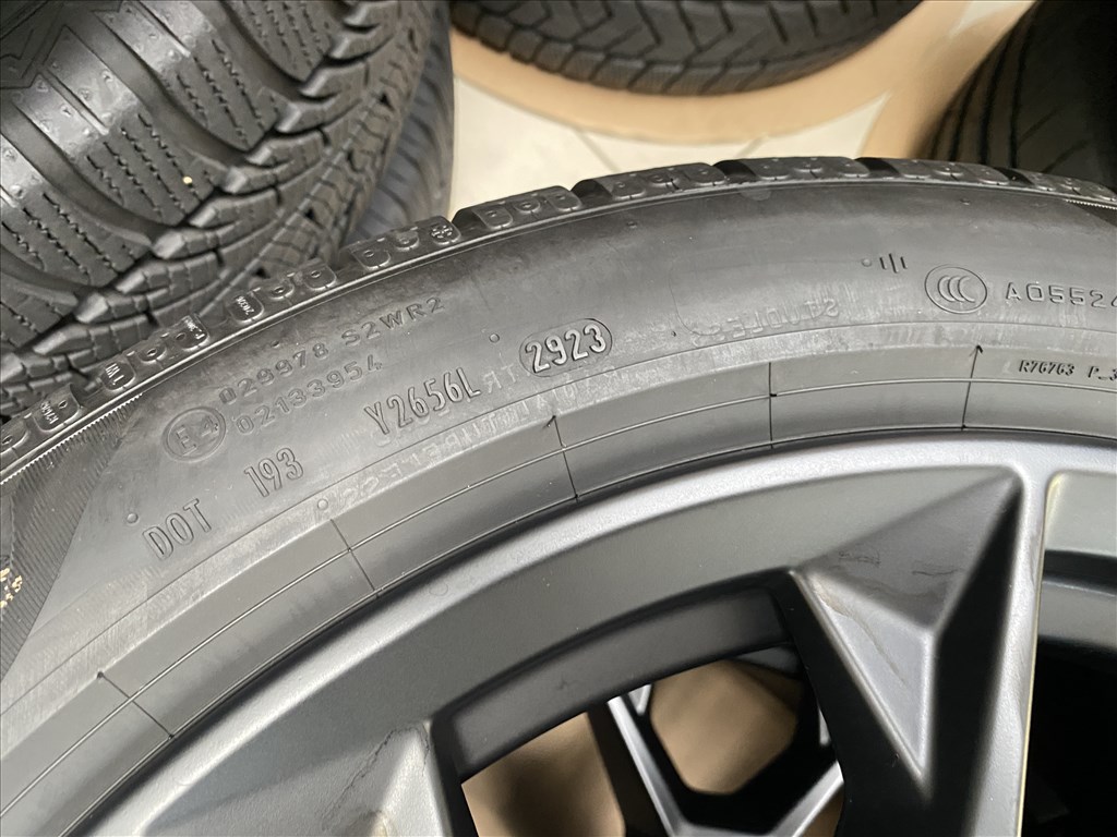 (3807) BMW 19 gyári alufelni felni 5x112, kétszéles téli gumi, G60 G61 7. kép