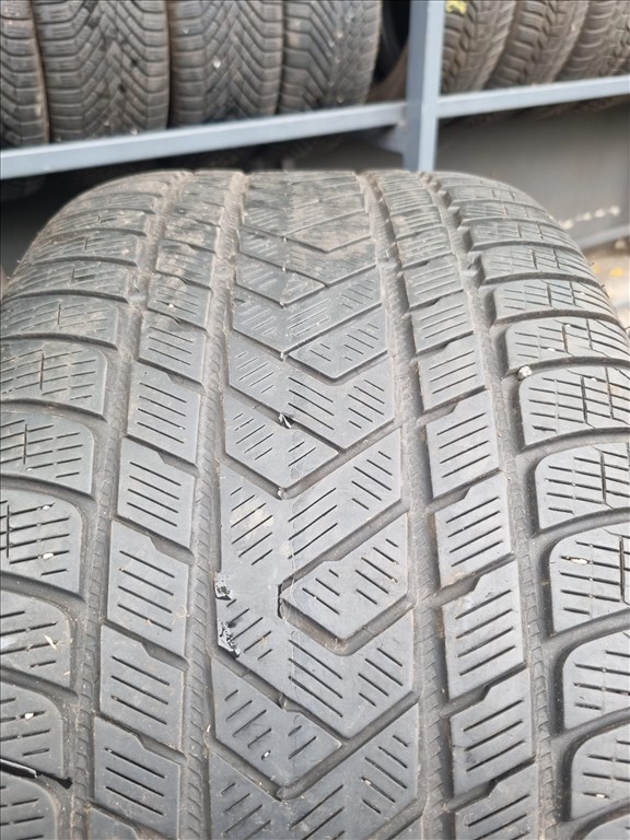  325/4022" használt Pirelli Scorpion Winter téli gumi 2db  4. kép