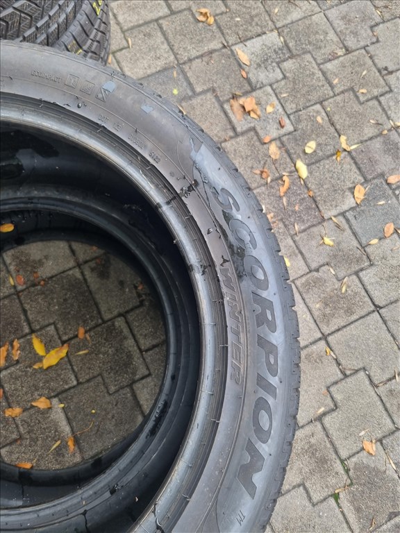  325/4022" használt Pirelli Scorpion Winter téli gumi 2db  6. kép