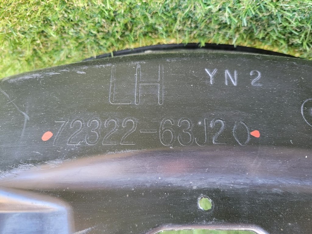 SUZUKI SWIFT III Bal első Dobbetét (Kerékjárati, Műanyag) 7232263J20 3. kép