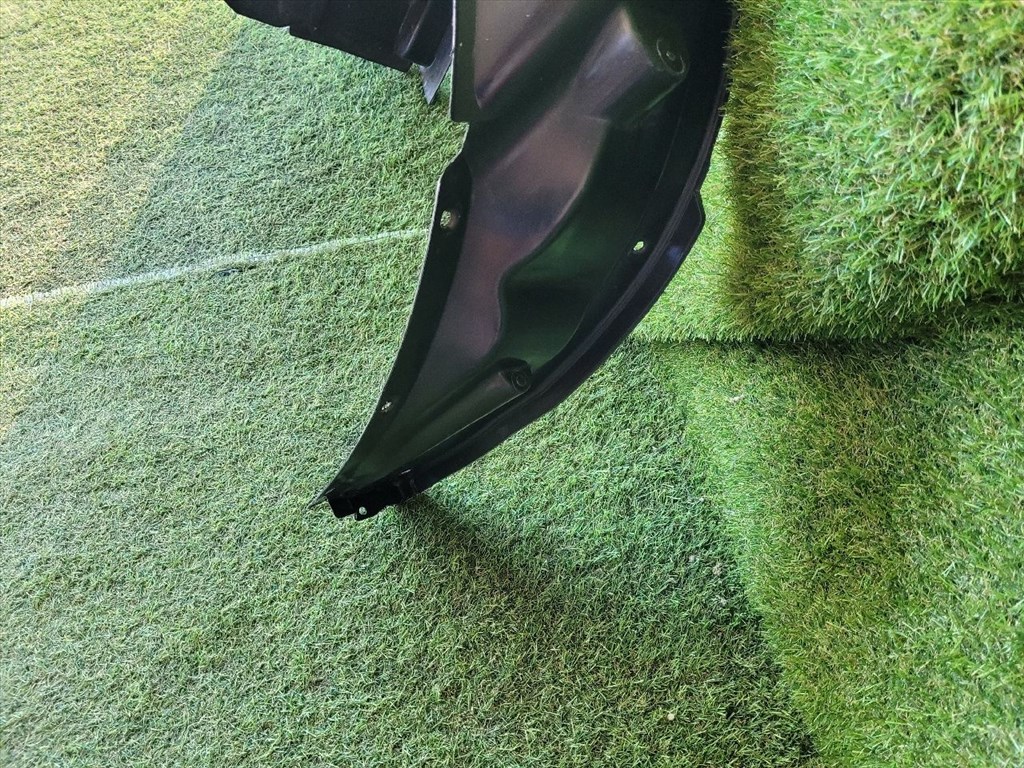 SUZUKI SWIFT III Bal első Dobbetét (Kerékjárati, Műanyag) 7232263J20 6. kép