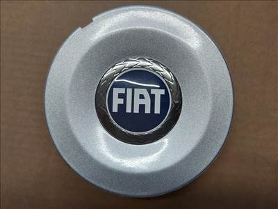 Fiat Stilo gyári új alufelni közép kupak, az utolsó képen látható 16"-os felnihez 50901183