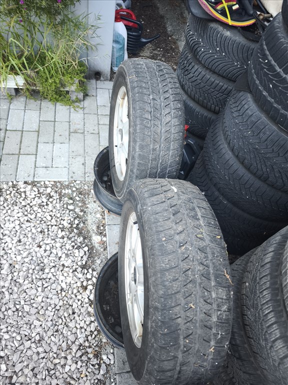 ASX ALUFELNI R16 ELADÓ! 5X114,3 lyukosztású rajta 215/65 használt Uniroyal téli gumi 8. kép