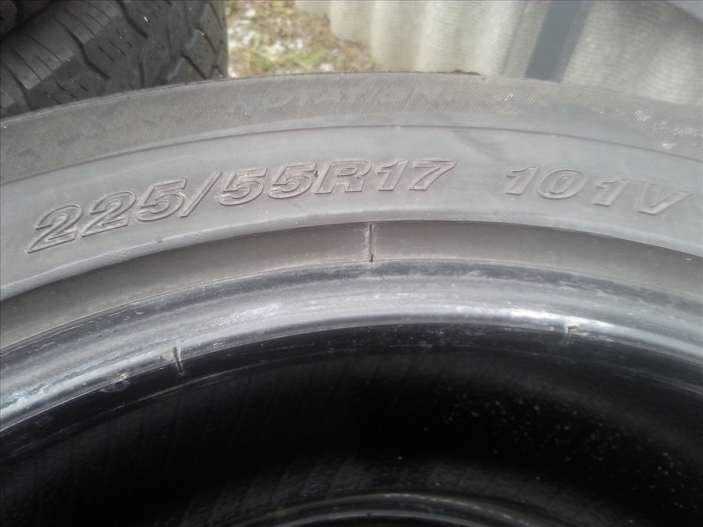  225/55R17 Goodride téli gumi 2 db 4. kép