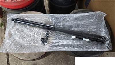 Lexus NX csomagtérajtó teleszkóp jobb 6891079019