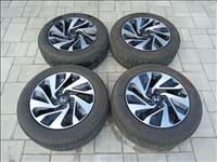 5x114.3 lyukosztású 16" újszerű (gyári felni) alufelni, rajta 205/60 használt Kleber téli gumi