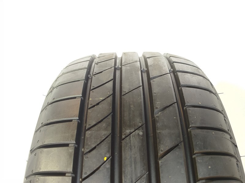 Kumho PS71 205/60 R16  1. kép