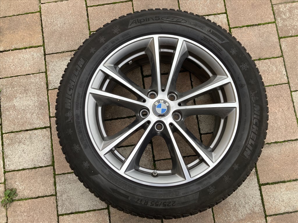  BMW G30 gyári 17"  alufelni garnitúra, 225/55  Michelin téli gumi 3. kép