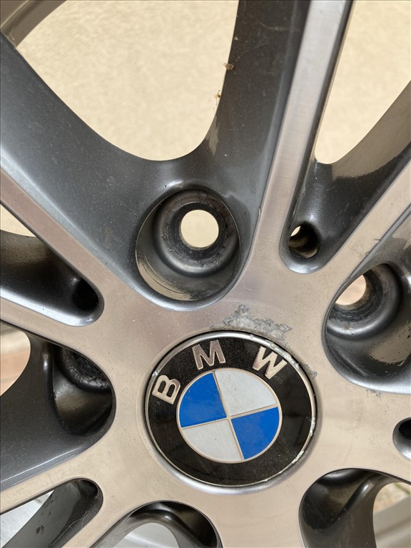  BMW G30 gyári 17"  alufelni garnitúra, 225/55  Michelin téli gumi 4. kép