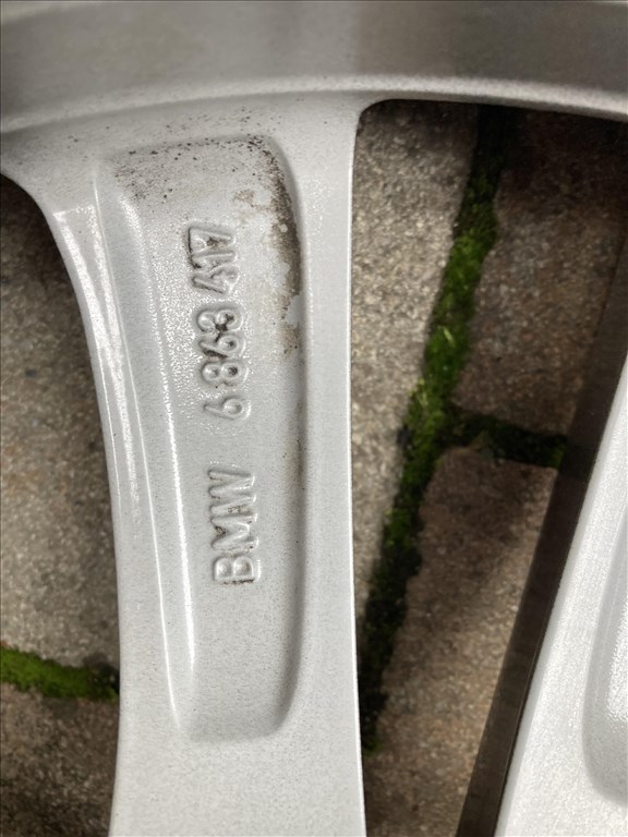  BMW G30 gyári 17"  alufelni garnitúra, 225/55  Michelin téli gumi 5. kép