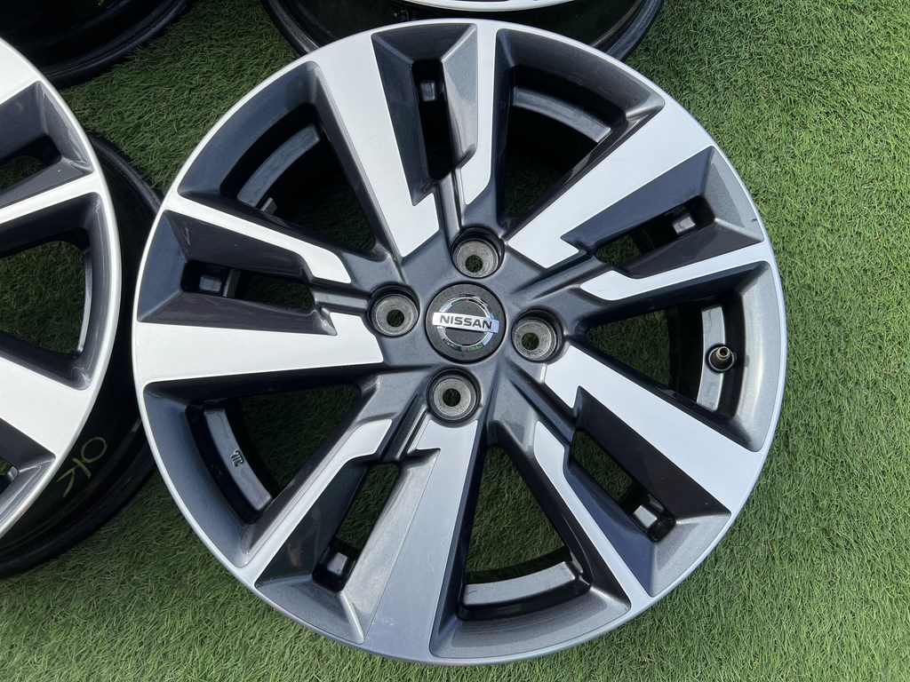 4x100 16" Nissan gyári alufelni 6Jx16h2 ET50 3. kép