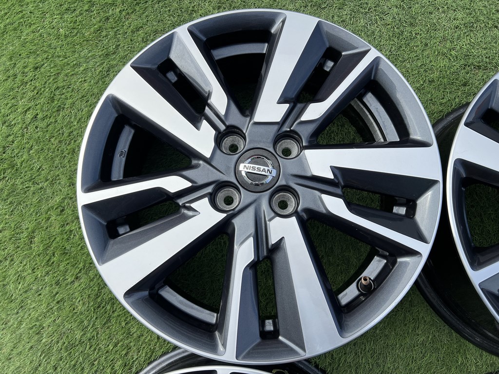 4x100 16" Nissan gyári alufelni 6Jx16h2 ET50 5. kép