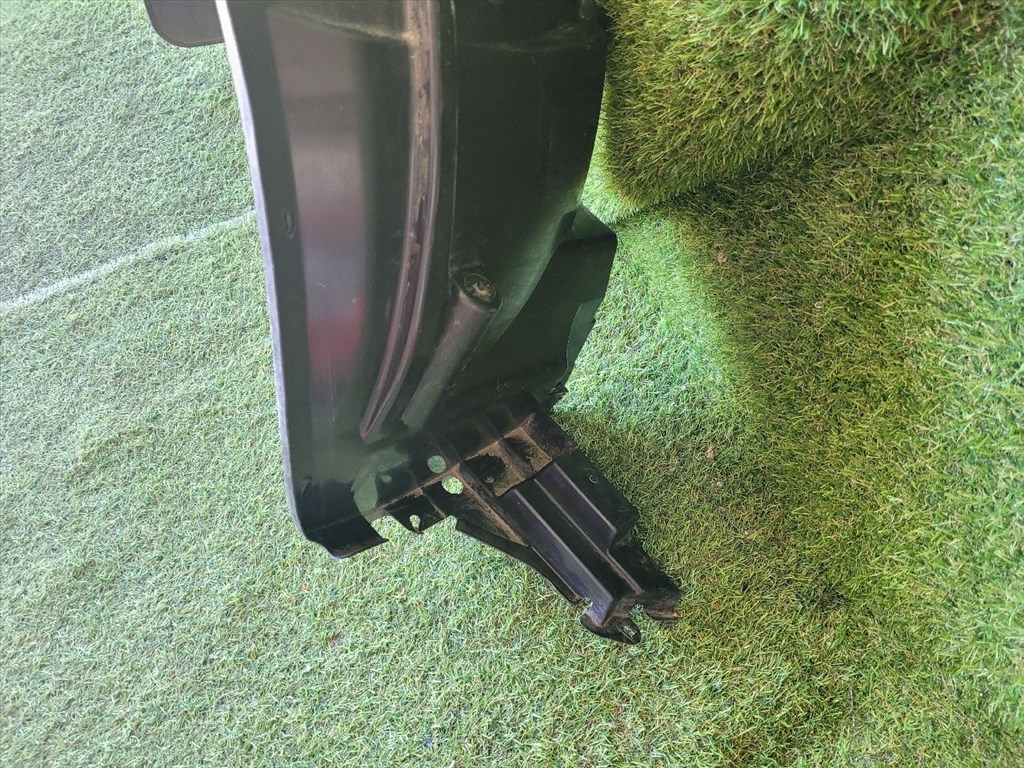 SUZUKI SWIFT IV Jobb első Dobbetét (Kerékjárati, Műanyag) 7232168L0 6. kép