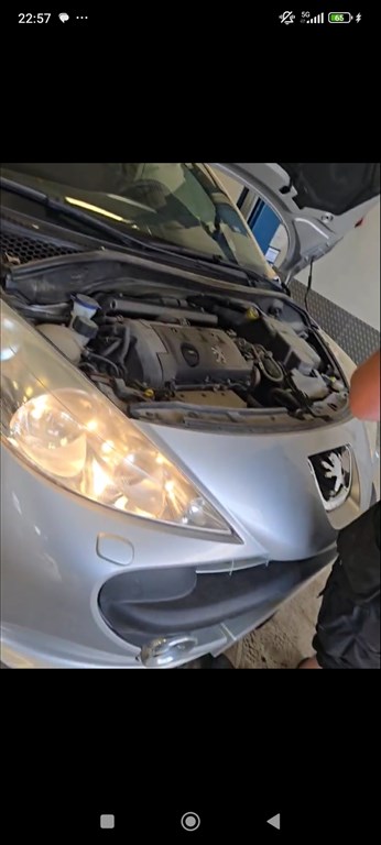 Citroën C4 I VTi 120 motor  5fw16vti 2. kép