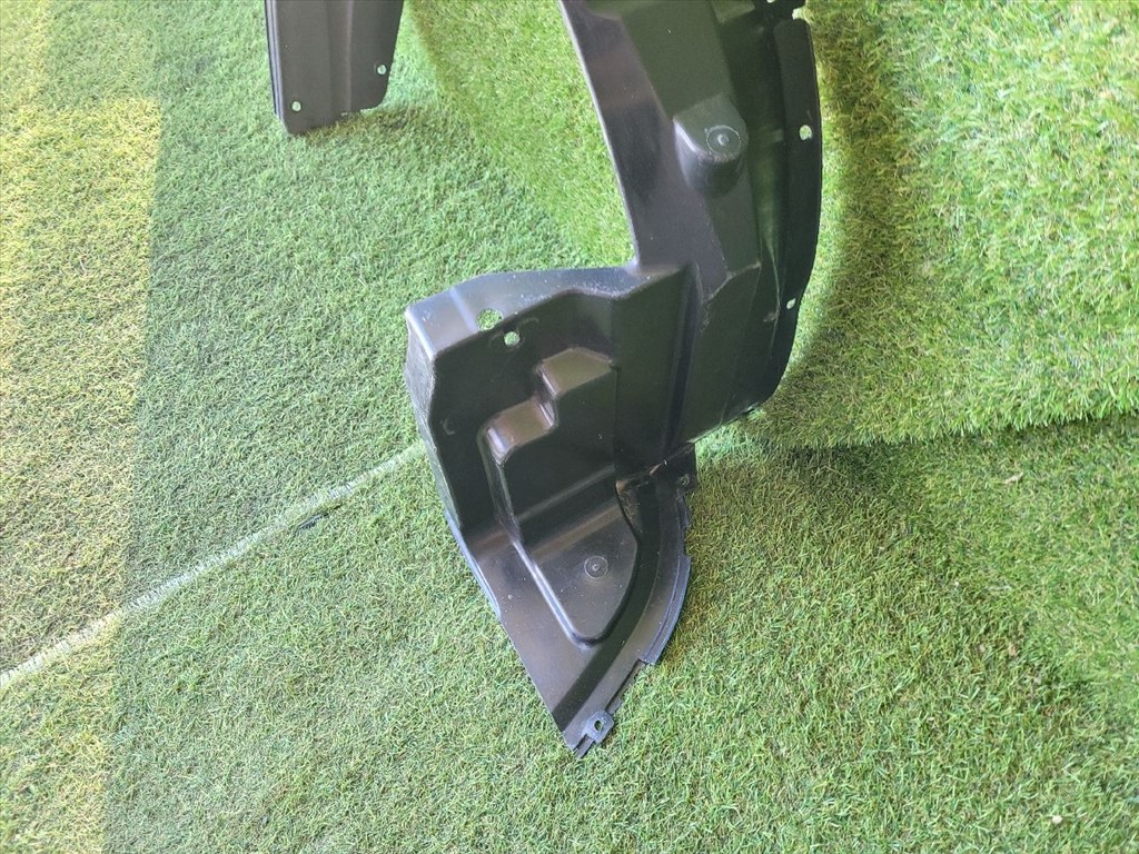 SUZUKI SWIFT III Bal első Dobbetét (Kerékjárati, Műanyag) 7232263J20 9. kép