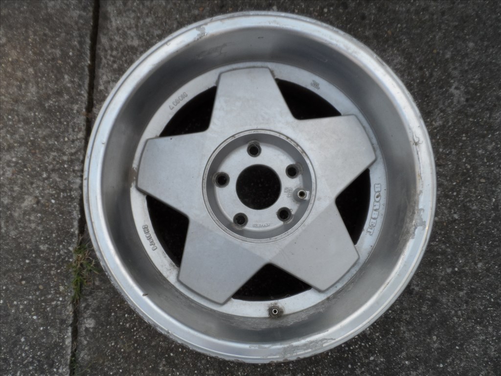  5x112 lyukosztású 9JJ 16" használt Borbet alufelni 4. kép