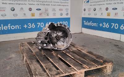 Ford Focus 1,6TDCI, AV6R-7002 GG bontott váltó