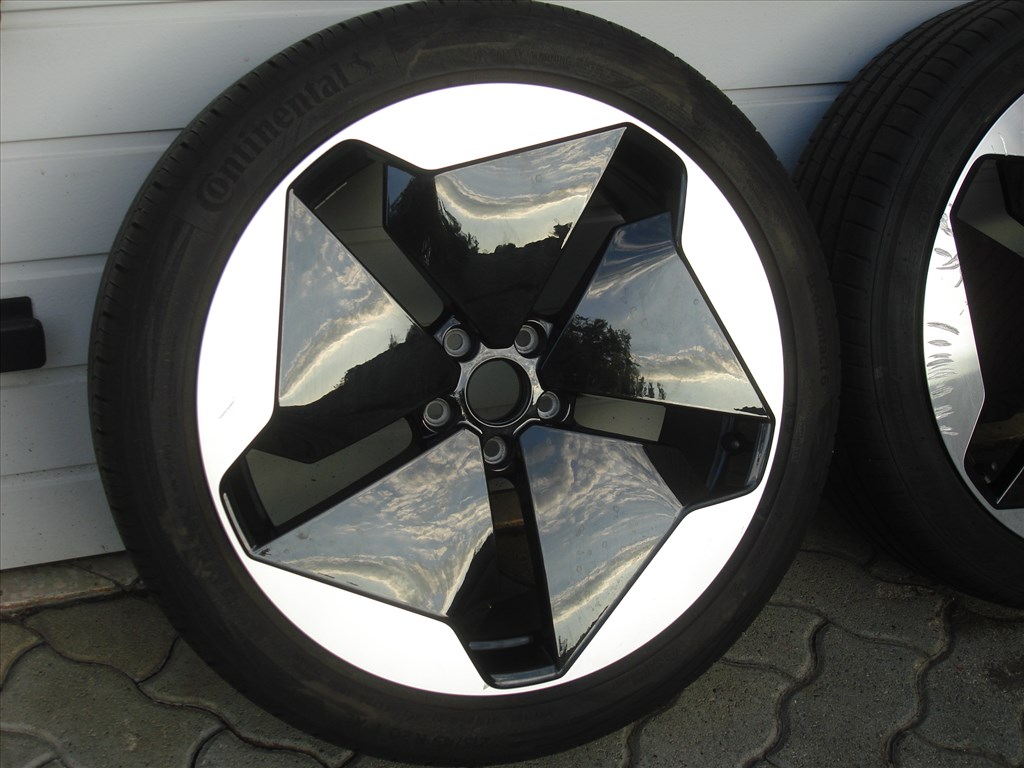 VW ID.3 Gyári 20-as Alufelni+Gumi Felni 7,5JX20 3. kép