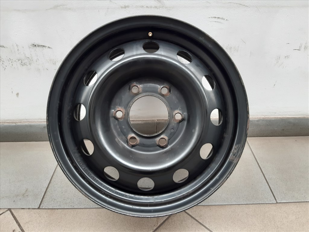  6x139.7 Kia gyári lemezfelni 6,5x16 ET46 Carnival II Hyundai H350 H1 1. kép