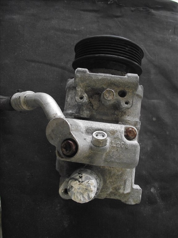 Audi A4 B8 A5 klímakompresszor 2008-2015 8k0260805 3. kép
