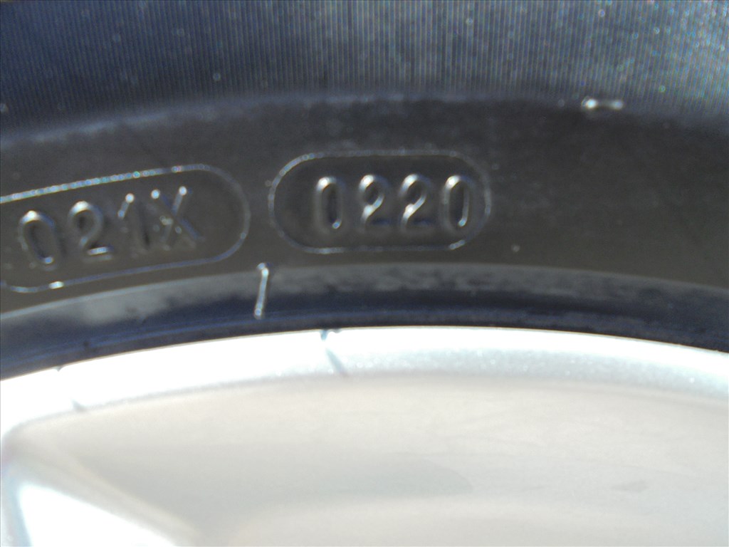 17-es szinte új Opel (215/65-ös Michelin) nyári kerék szett eladó 7. kép