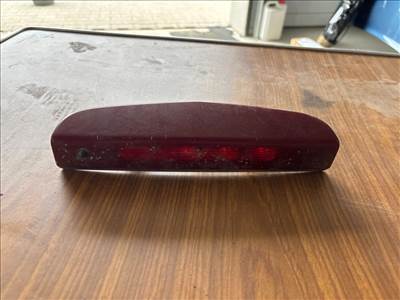 Opel Corsa E Pótféklámpa 9560 