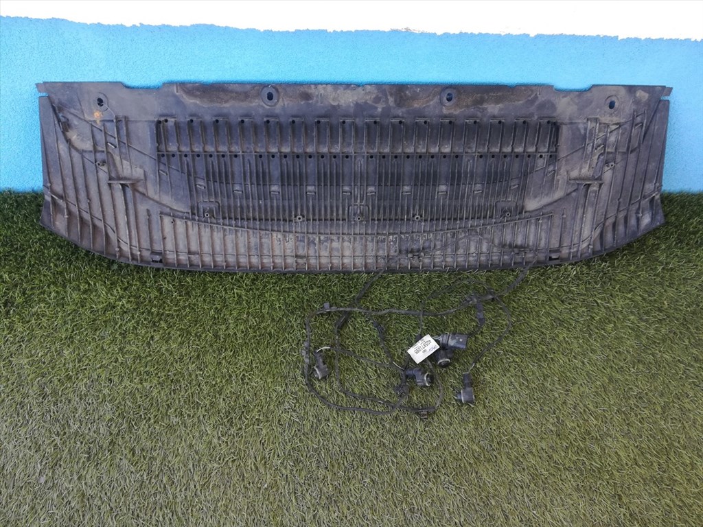 Audi A6 (C7 - 4G) első lökhárító alsó burkolat PDC kábelköteggel  4g5971095 4g5971095h 2. kép