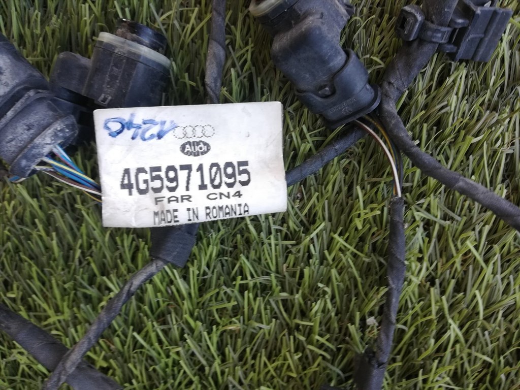 Audi A6 (C7 - 4G) első lökhárító alsó burkolat PDC kábelköteggel  4g5971095 4g5971095h 4. kép