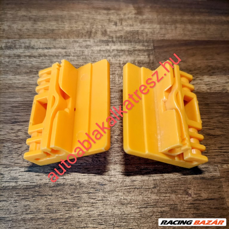 Audi A4 2003–2009jobb hátsó ablakemelő csúszka pár 1. kép