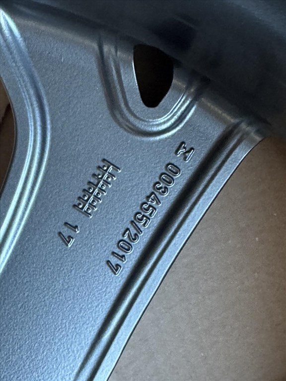 R20 Original Jaguar 8J ET40 - J9C3-1007-LA 1db felni alufelni 4. kép