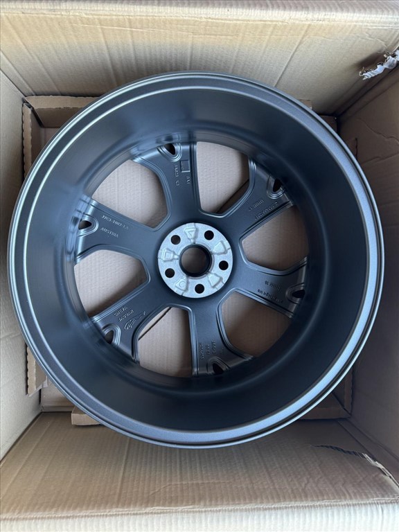 R20 Original Jaguar 8J ET40 - J9C3-1007-LA 1db felni alufelni 8. kép