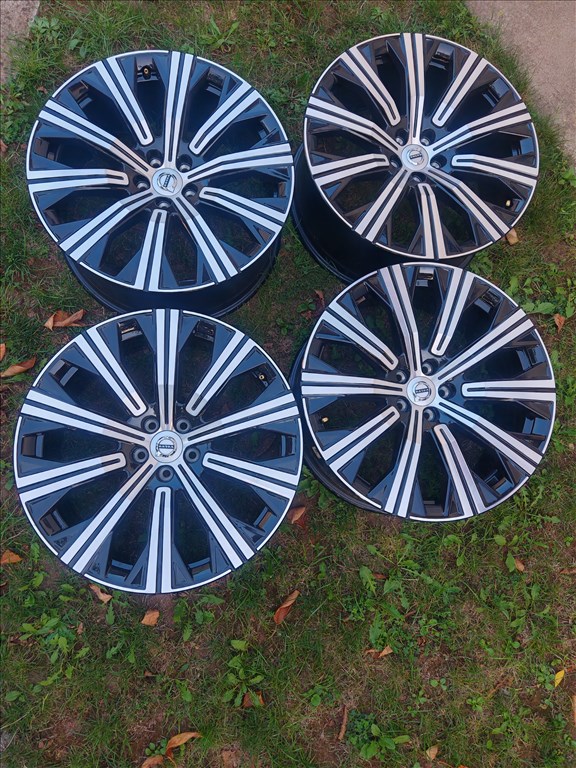  5x108 lyukosztású 9JJ 20" új (gyári felni) alufelni 1. kép