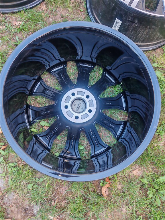  5x108 lyukosztású 9JJ 20" új (gyári felni) alufelni 3. kép