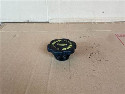 Mazda MPV (LW) MAZDA MPV Olajbeöntő Sapka xs7g6766