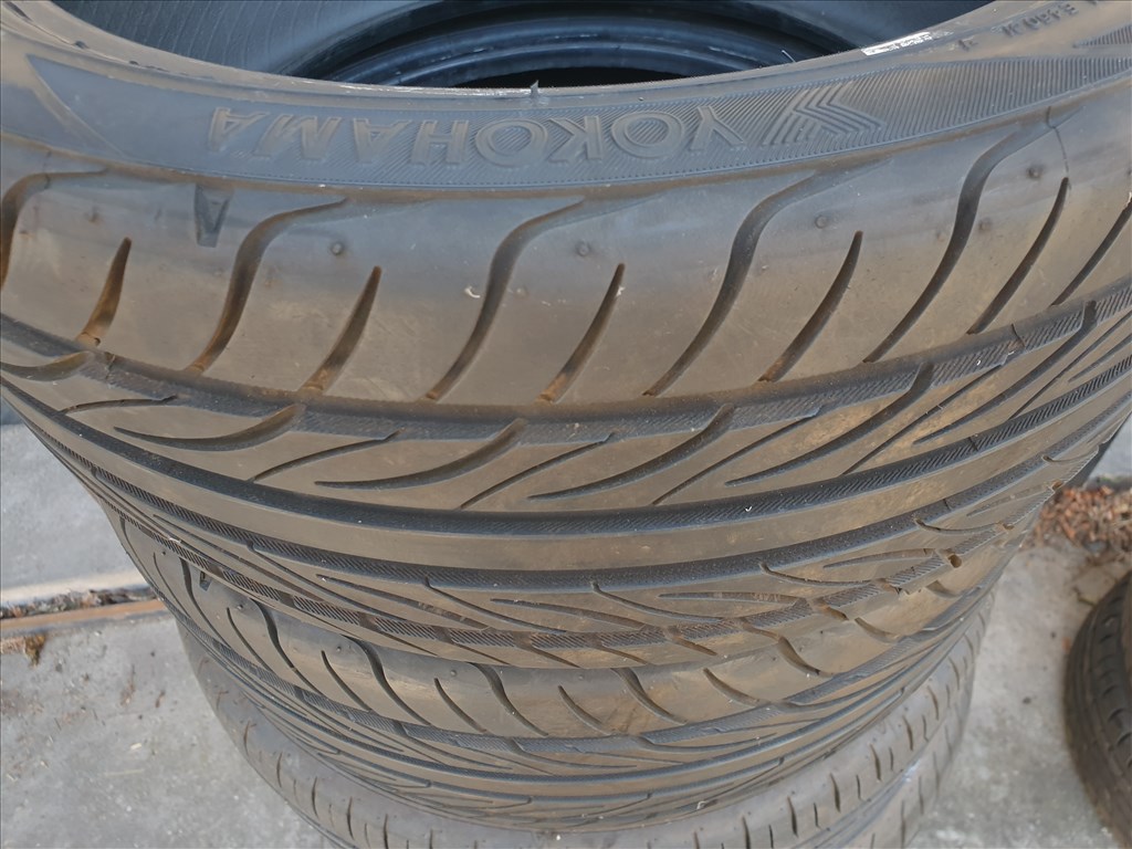  195/40 16 Yokohama S-drive 5. kép