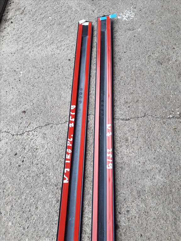 Skoda Octavia I Hátsó ajtódíszléc gyári új 1u4853754c 1u4853753c 5. kép