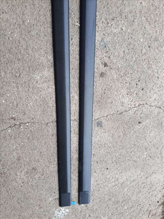 Skoda Octavia I Hátsó ajtódíszléc gyári új 1u4853754c 1u4853753c 3. kép