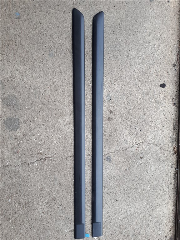 Skoda Octavia I Hátsó ajtódíszléc gyári új 1u4853754c 1u4853753c 1. kép