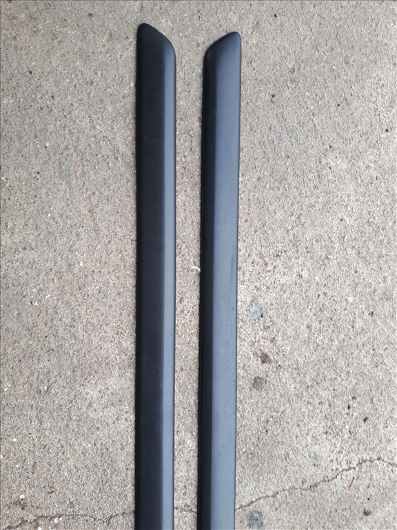 Skoda Octavia I Hátsó ajtódíszléc gyári új 1u4853754c 1u4853753c 2. kép