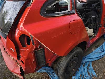 Volvo V60 kombi jobb hátsó sárvédő 2012-