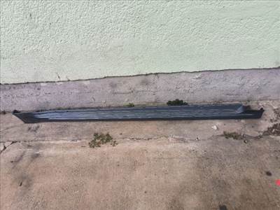 Toyota Corolla (E210) Küszöb Burkolat 7585002230